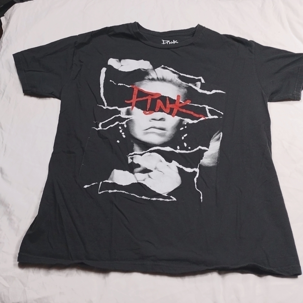Pink women's large sized t shirt